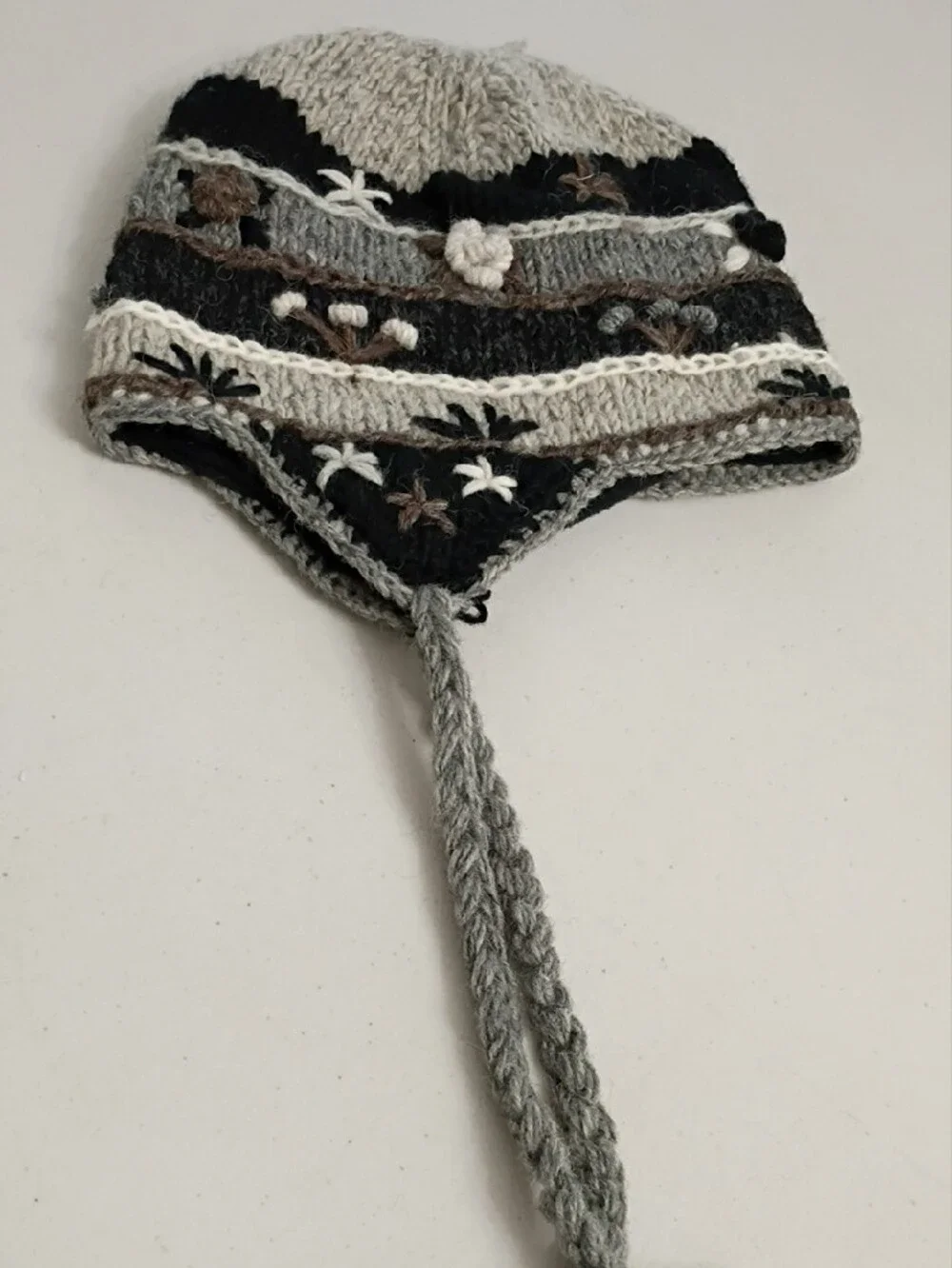 Kids Knit Earflap Hat in Gray & Black - Handcrafted Style